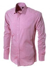 Розовая рубашка с узором
